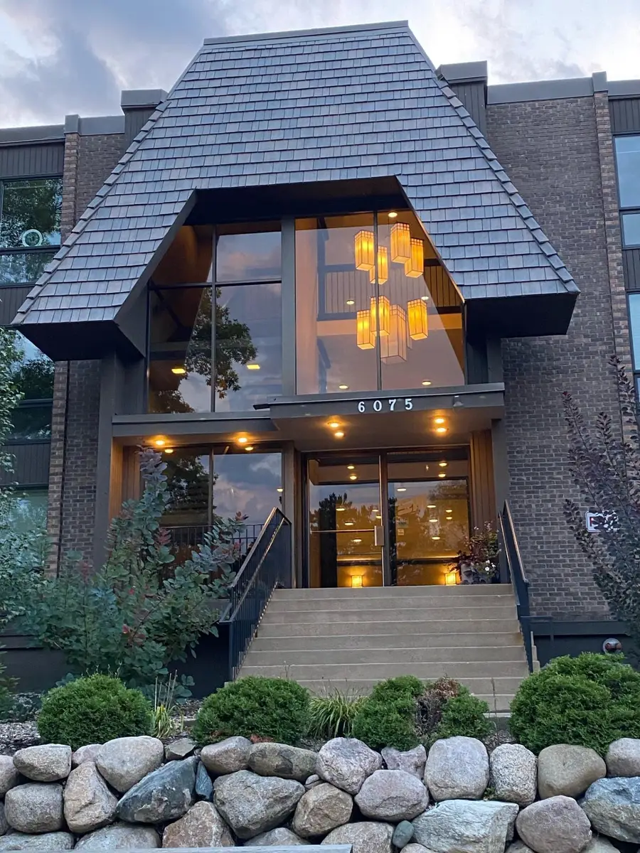 6075 Lincoln Drive #201, Edina, MN 55436 - Image #3