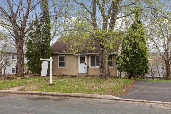 212 10th Avenue N, South Saint Paul, MN 55075