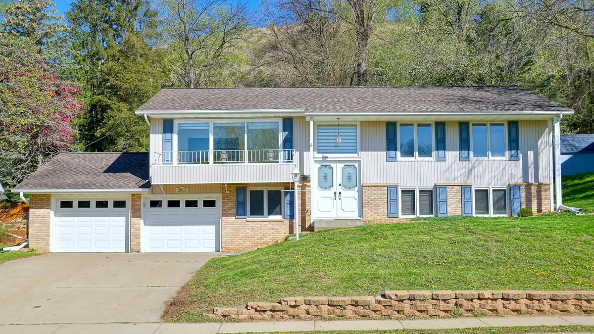 2010 Twin Bluff Road, Red Wing, MN 55066 - Image #1