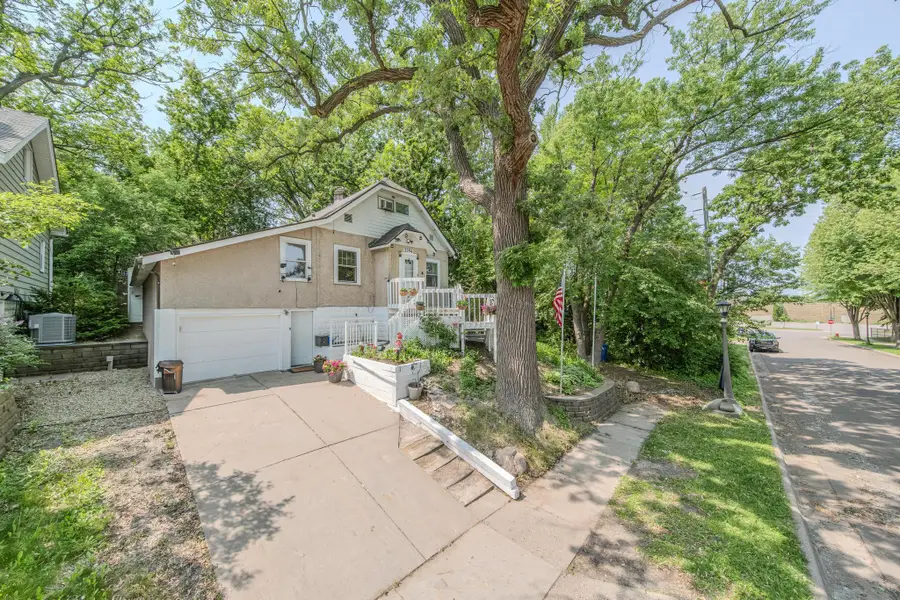2394 Valentine Avenue, Saint Paul, MN 55108 - Image #3