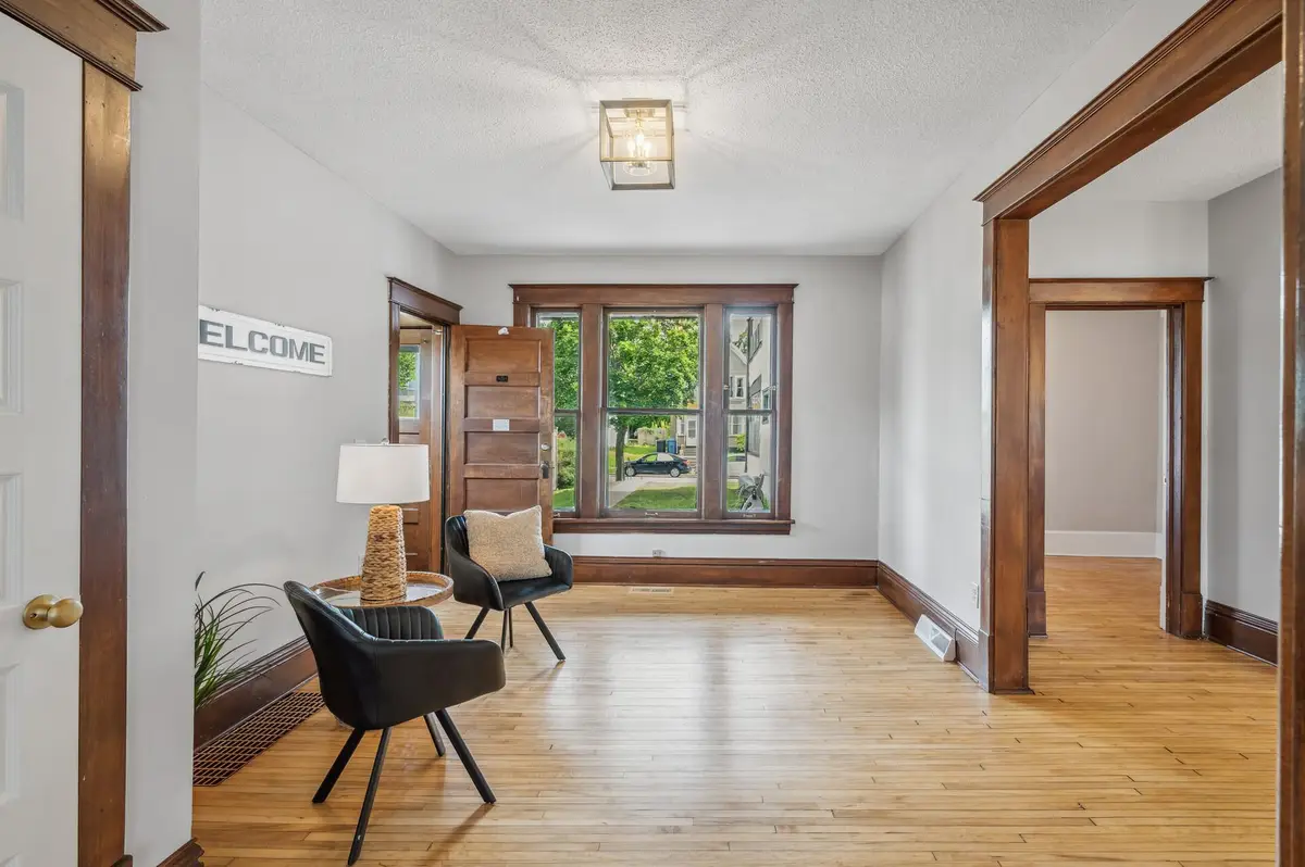 909 22nd Avenue Ne, Minneapolis, MN 55418 - #1