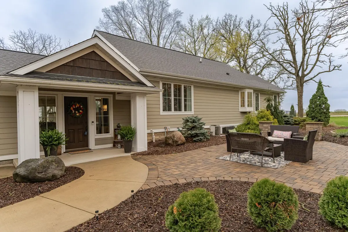 50504 240th Street, Austin, MN 55912 - Image #1