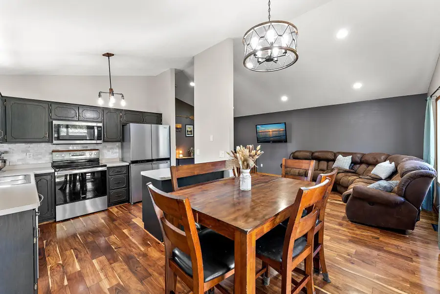 615 W 11th Street, Rush City, MN 55069 - Image #3