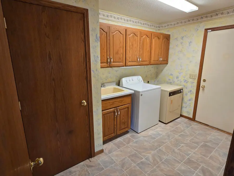 735 10th Avenue S, Waite Park, MN 56387 - Image #2