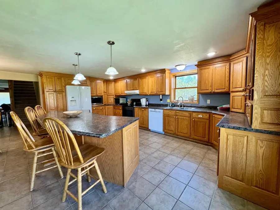 55715 State Highway 11, Warroad, MN 56763 - #2