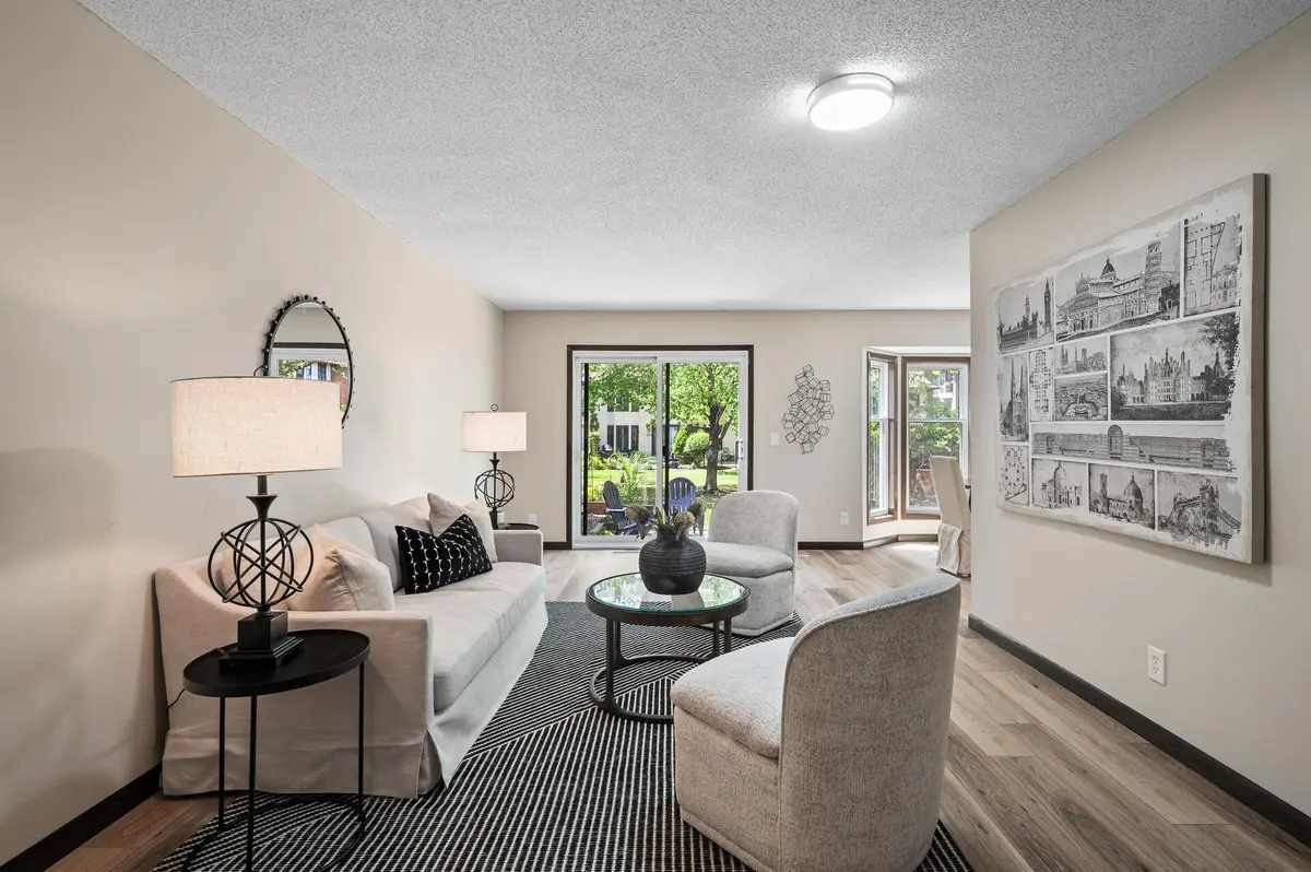 1940 Dupont Avenue S, Minneapolis, MN 55403 - Image #1