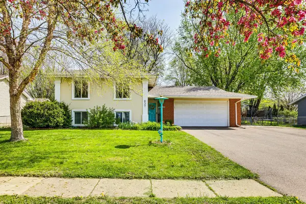 837 Cortland Drive, Saint Paul, MN 55124