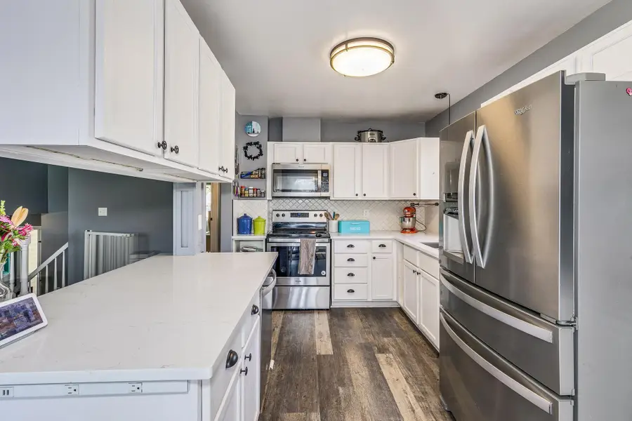 837 Cortland Drive, Apple Valley, MN 55124 - Image #3