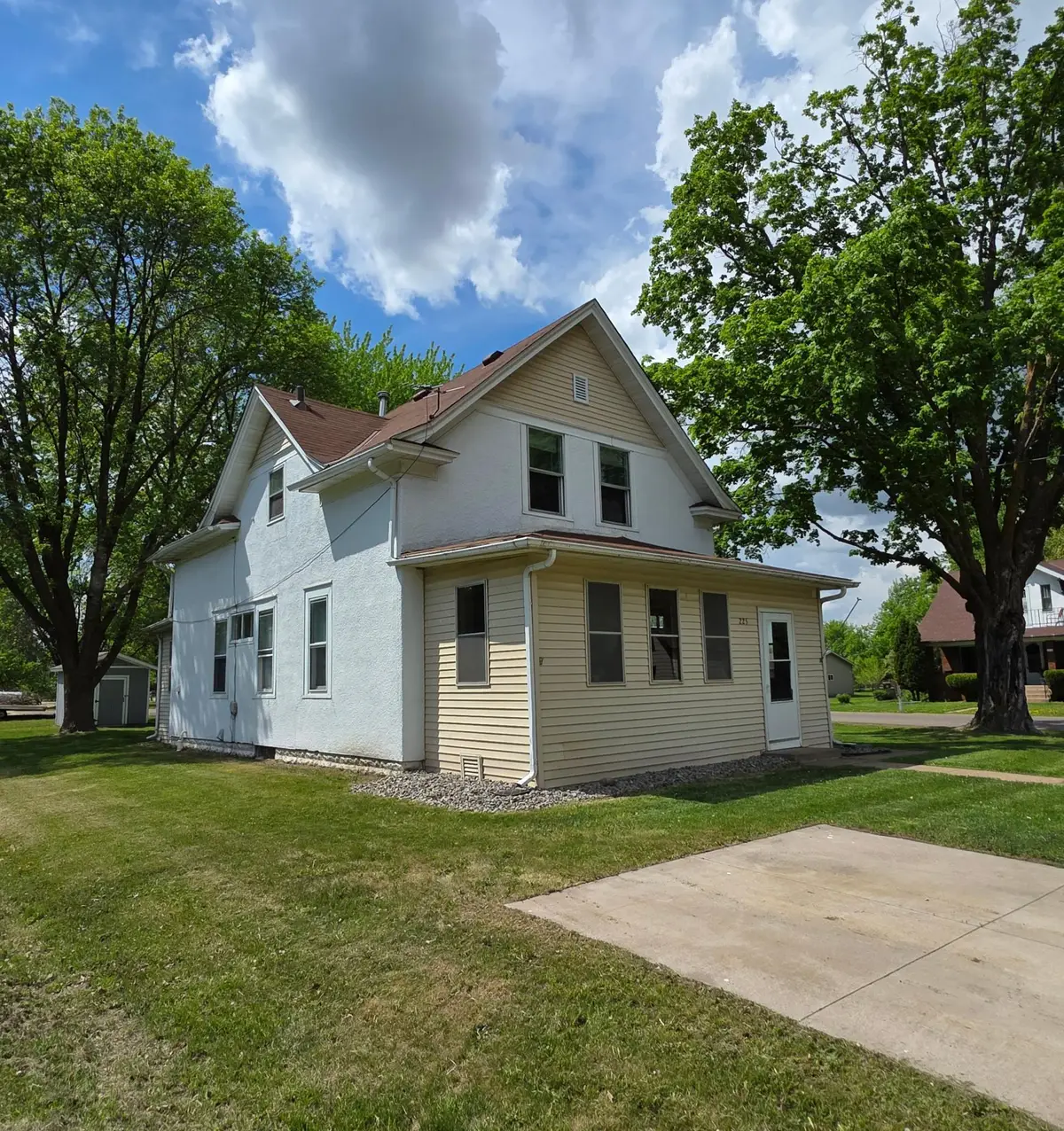 225 S Irving Avenue, Rush City, MN 55069 - Image #1
