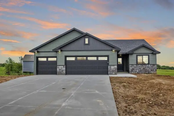 1483 Grand View Lane Se, Mazeppa, MN 55956