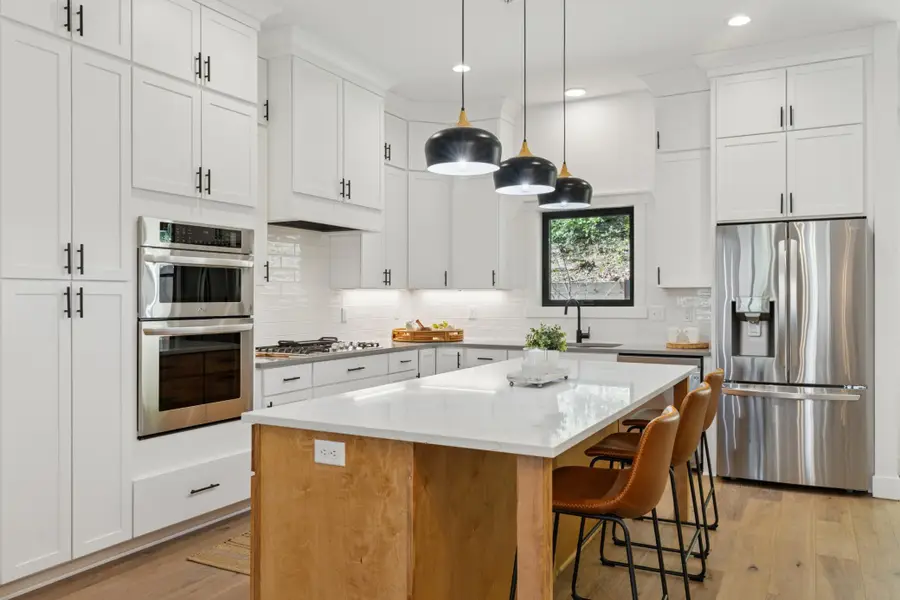 5742 Shady Oak Road S #7, Minnetonka, MN 55343 - Image #2