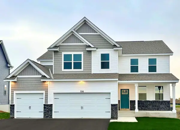 726 Winterberry Lane, Waconia, MN 55387