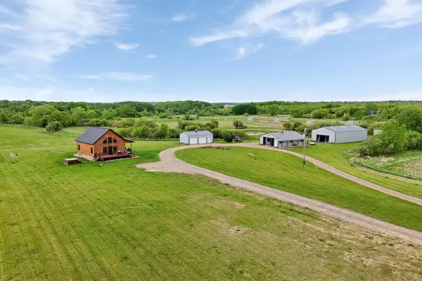 39057 Variolite Street Nw, Dalbo, MN 55017