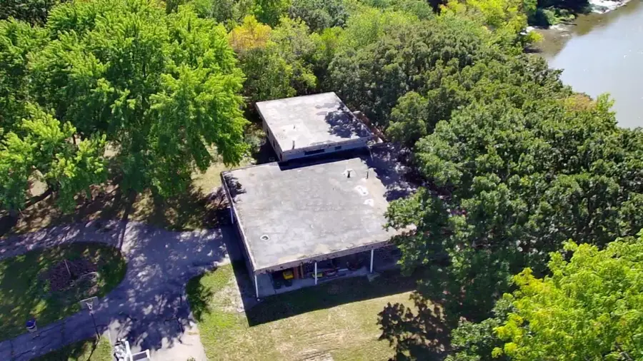 1004 S Ramsey Street, Redwood Falls, MN 56283 - #3