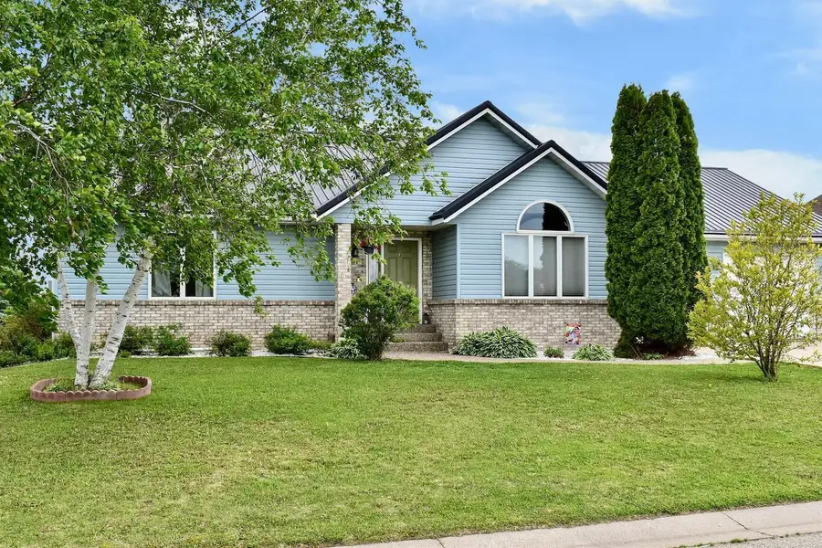 213 Park Drive, Lewiston, MN 55952 - Image #3