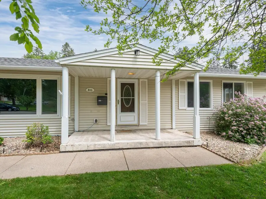 511 Woodley Street E, Northfield, MN 55057 - Image #2