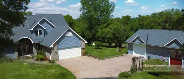 8431 County 17 Boulevard, Cannon Falls, MN 55009