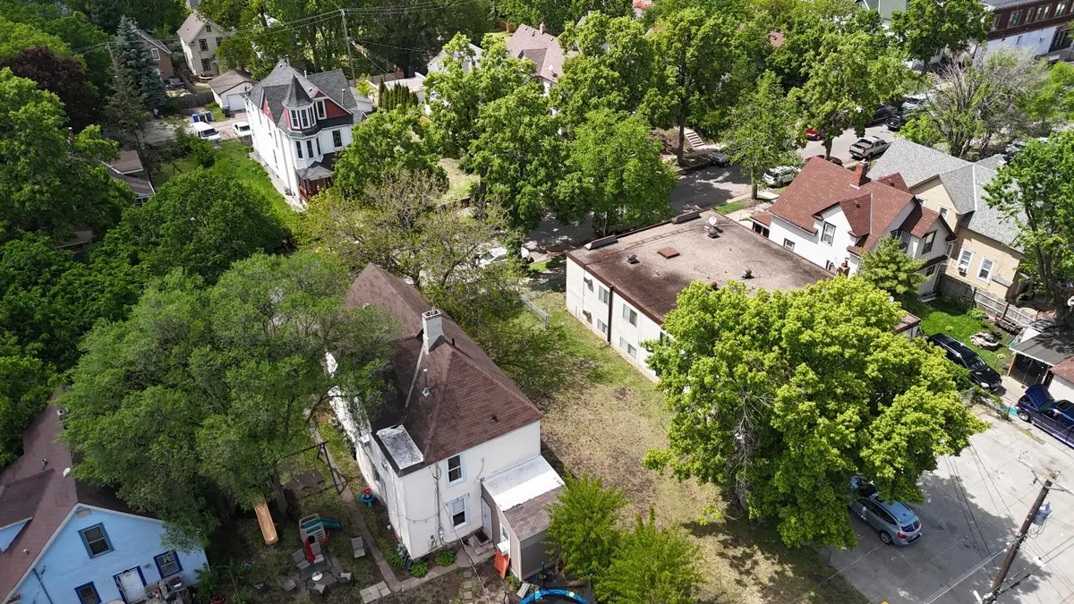 3037 15th Avenue S, Minneapolis, MN 55407 - Image #1