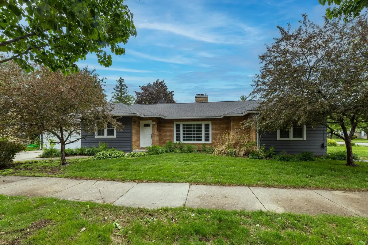 705 10th Street Sw, Rochester, MN 55902 - #1