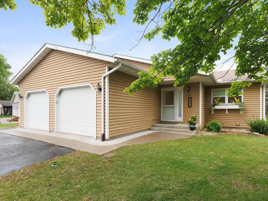 210 Knollwood Street W, Annandale, MN 55302 - Image #3