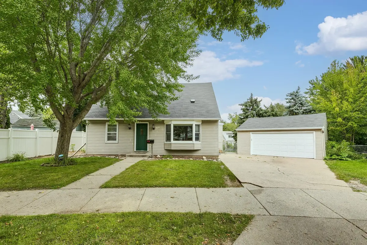 191 Altman Court, West Saint Paul, MN 55118 - Image #1