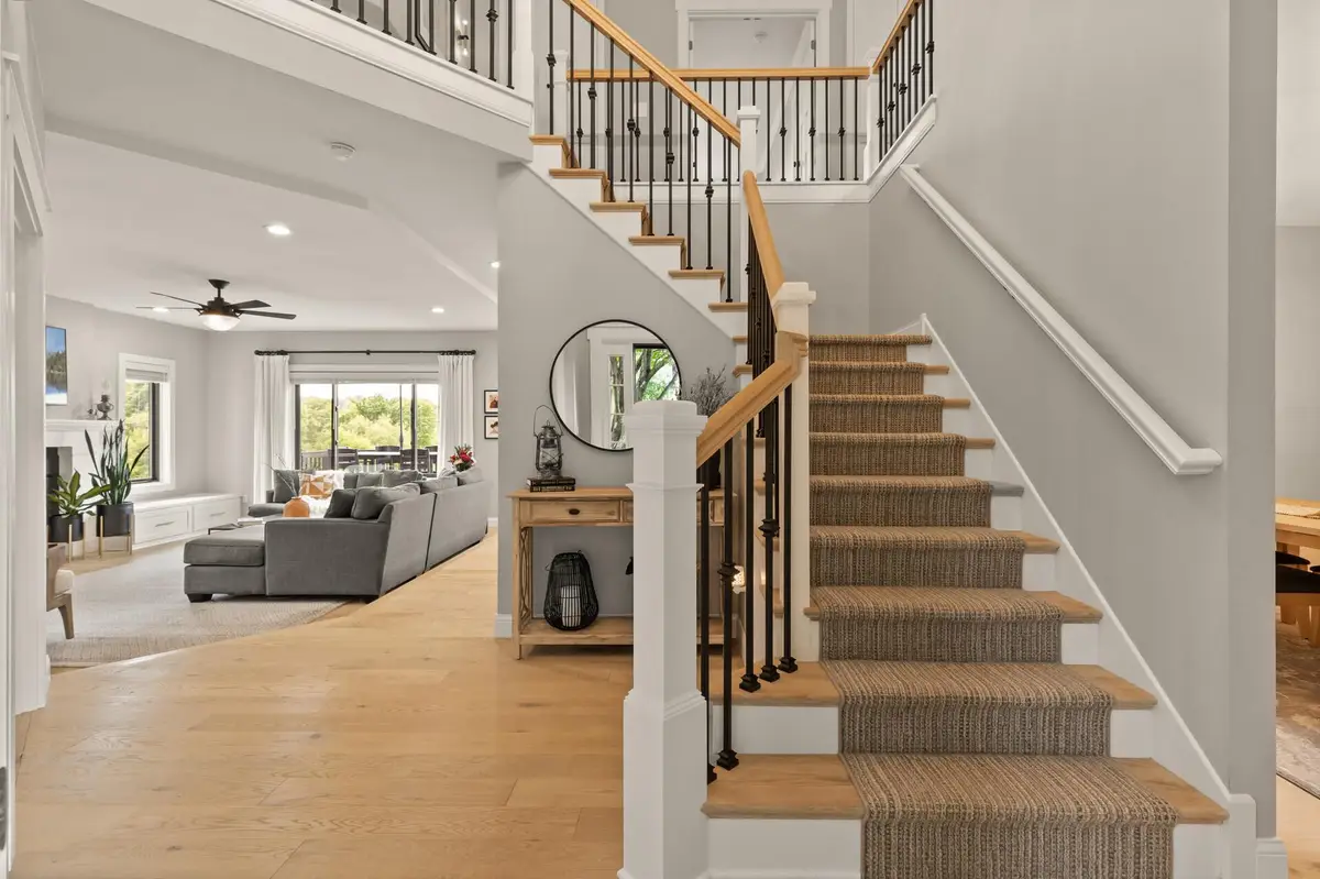 2624 Lakeview Drive, Shakopee, MN 55379 - #1