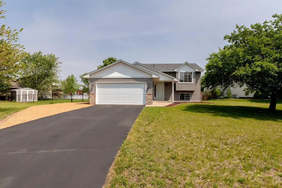 217 Hickory Lane E, Shakopee, MN 55379 - Image #2