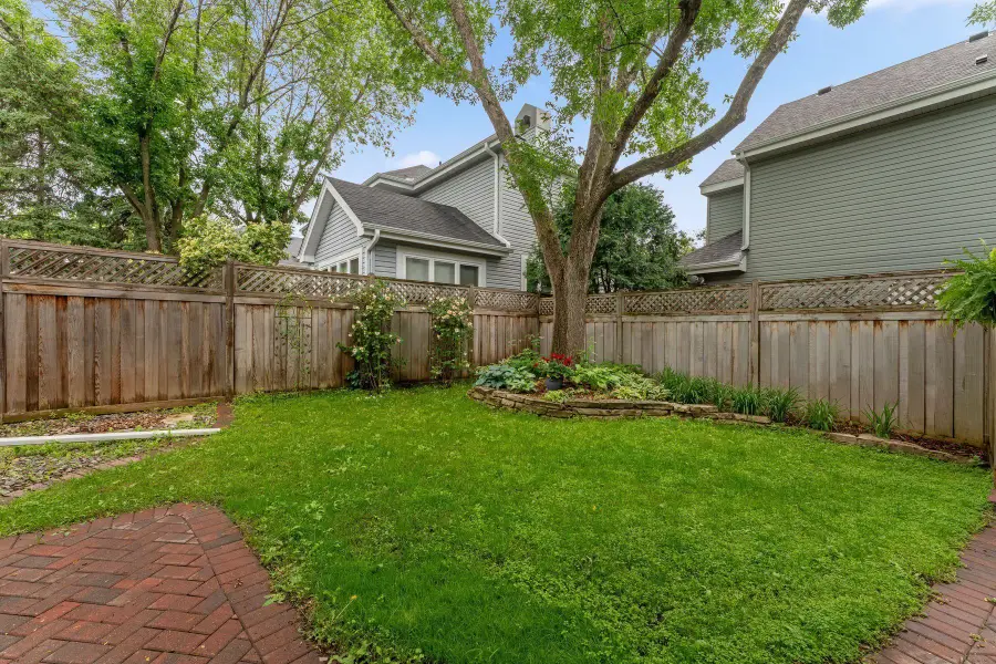 15655 17th Place N, Minneapolis, MN 55447 - Image #2