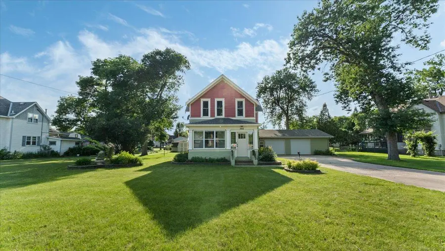 565 Washburn Avenue, Belgrade, MN 56312 - Image #2