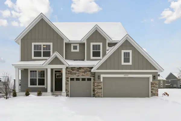 6501 Timber Arch Drive, Chaska, MN 55318