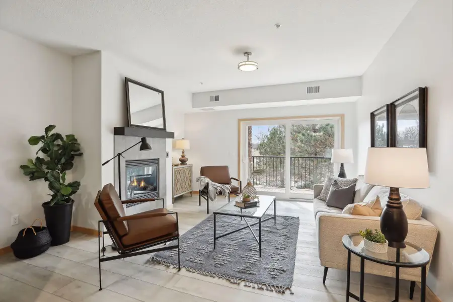 10806 S Shore Drive #103, Plymouth, MN 55441 - Image #2