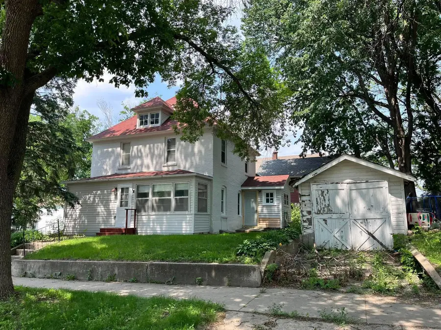 326 E Vine Street, Mankato, MN 56001 - Image #2