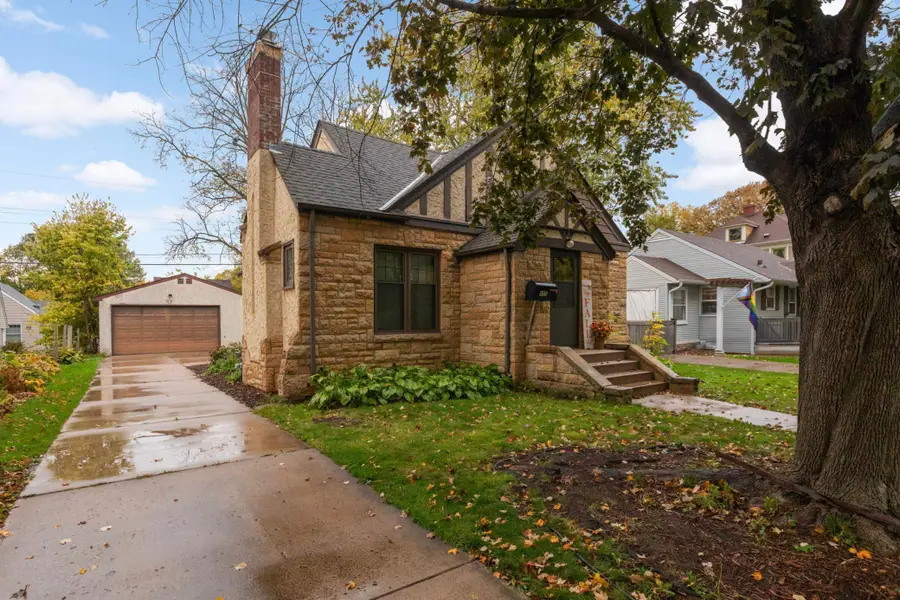 955 Cherokee Avenue, Saint Paul, MN 55118 - Image #2