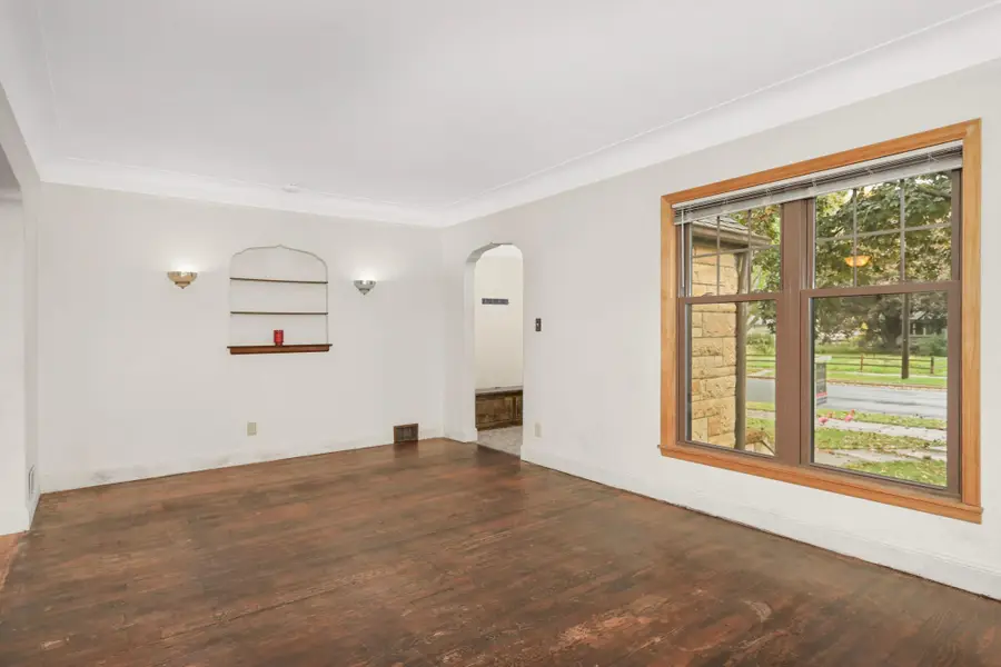 955 Cherokee Avenue, Saint Paul, MN 55118 - Image #3