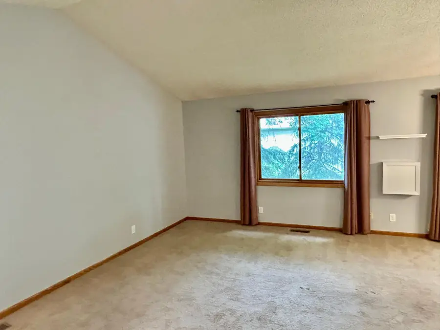 4378 Buckingham Court, Vadnais Heights, MN 55127 - Image #3