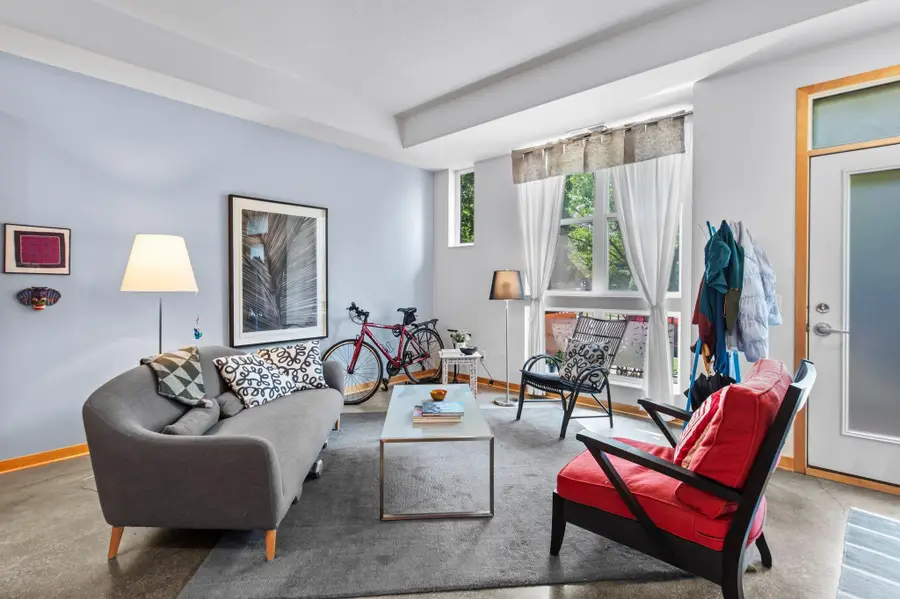 2650 University Avenue W #1, Saint Paul, MN 55114 - #2