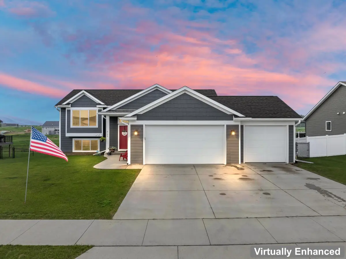 2105 Elk Run Drive Se, Pine Island, MN 55963 - #1