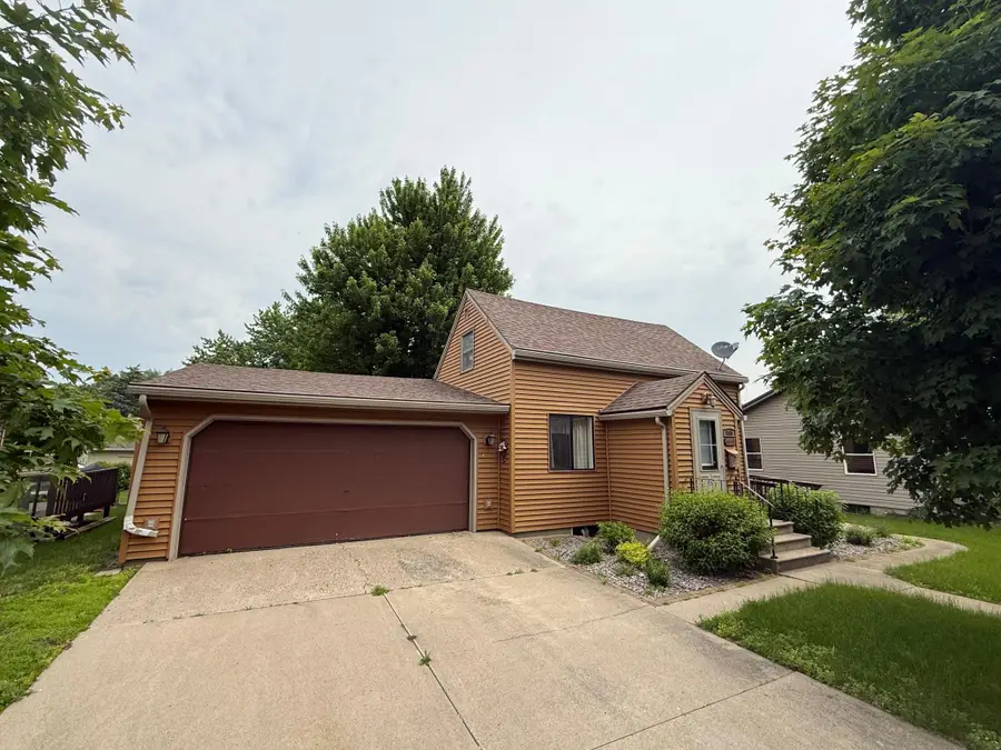 805 E Elm Street, Redwood Falls, MN 56283 - Image #2