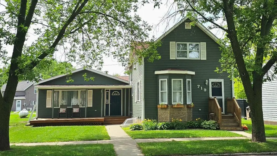 719 W 4th Street, Graceville, MN 56240 - #1