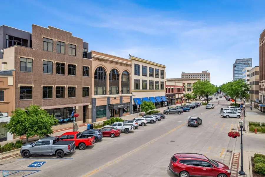 12 Broadway N #201, Fargo, ND 58102 - #2