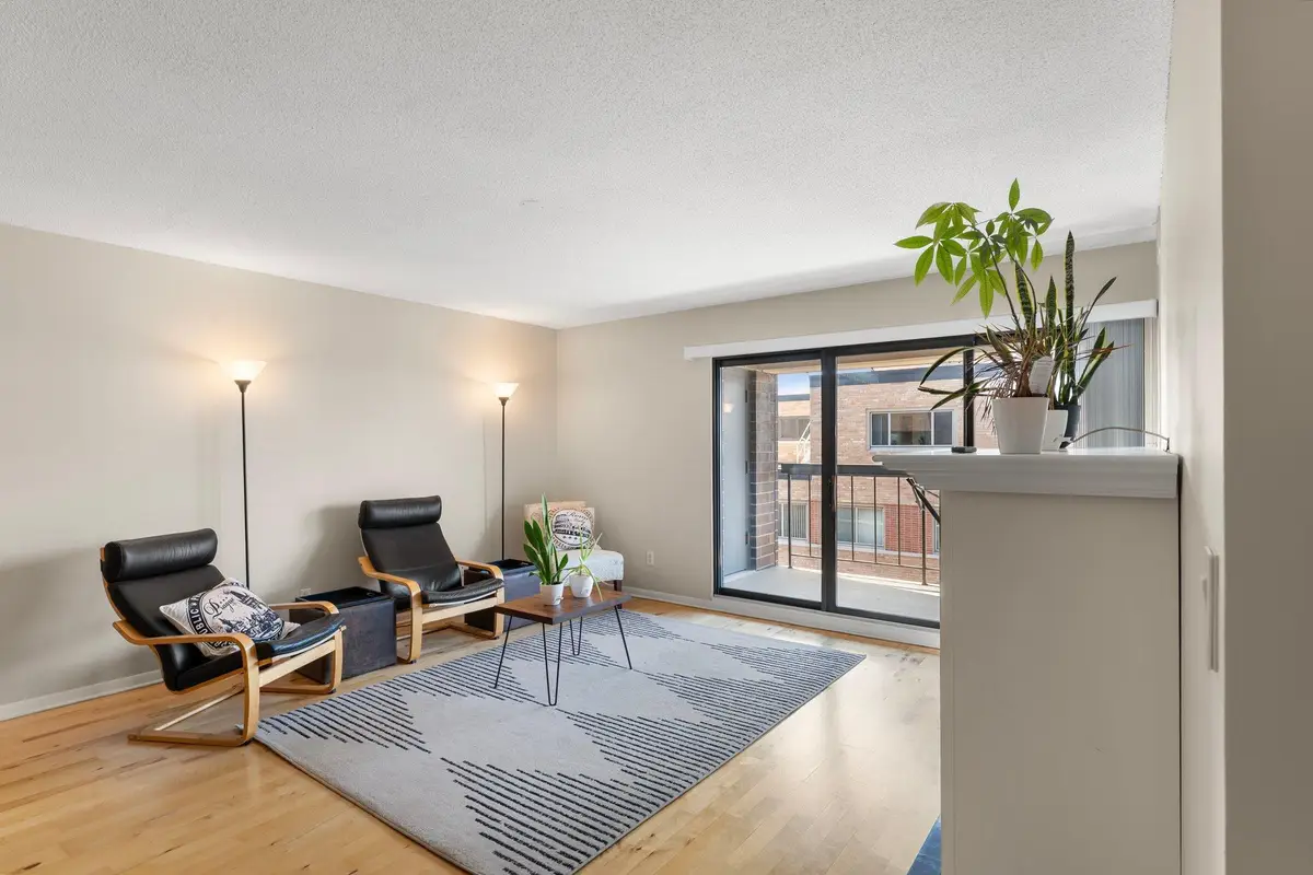 2885 Knox Avenue S #803, Minneapolis, MN 55408 - Image #1