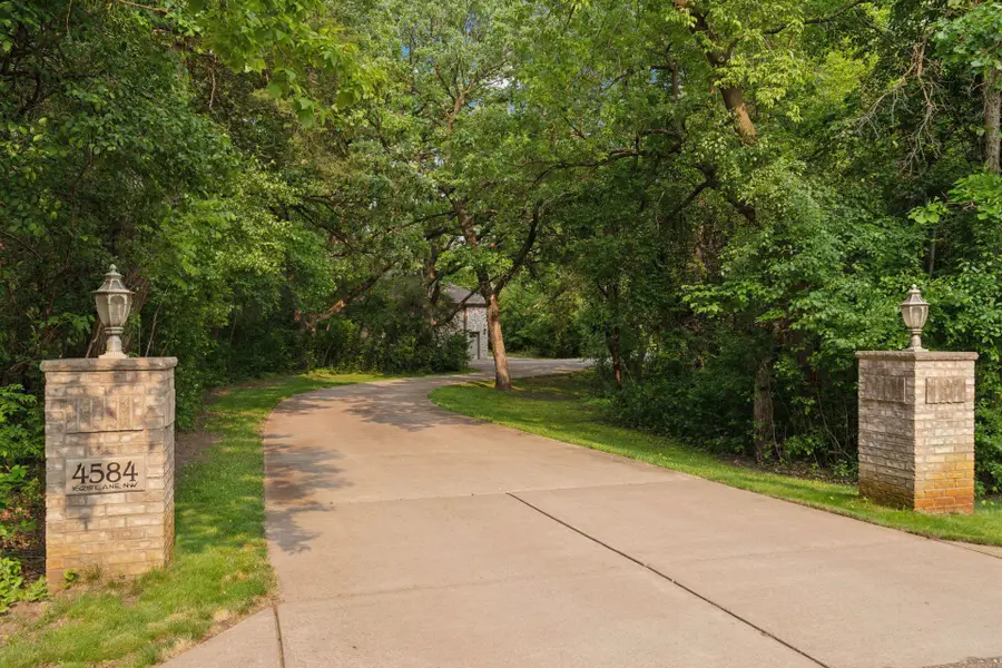 4584 162nd Lane Nw, Andover, MN 55304 - Image #2