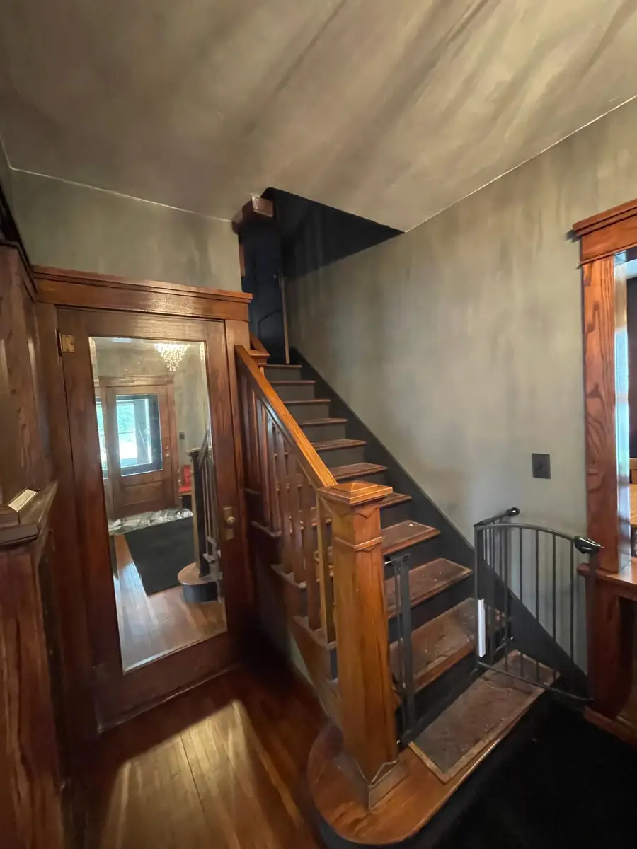 407 S Minnesota Street, Redwood Falls, MN 56283 - #3