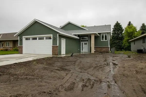 2216 Lake Avenue, New Ulm, MN 56073