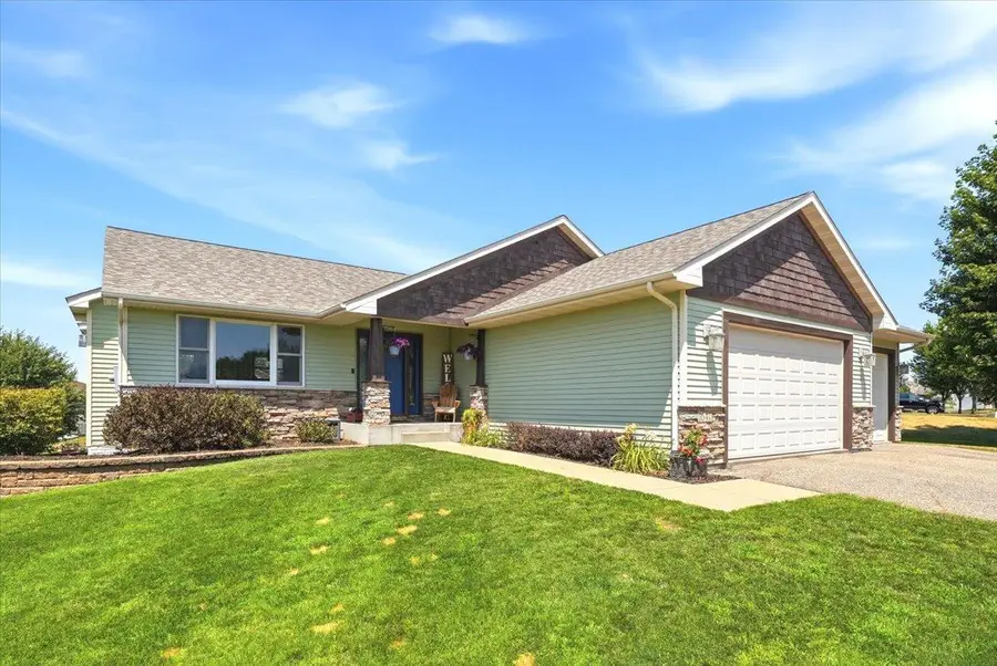1647 Valley Quail Drive, River Falls, WI 54022 - #2