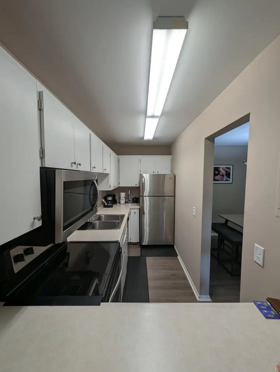 4120 Parklawn Avenue #319, Edina, MN 55435 - Image #3