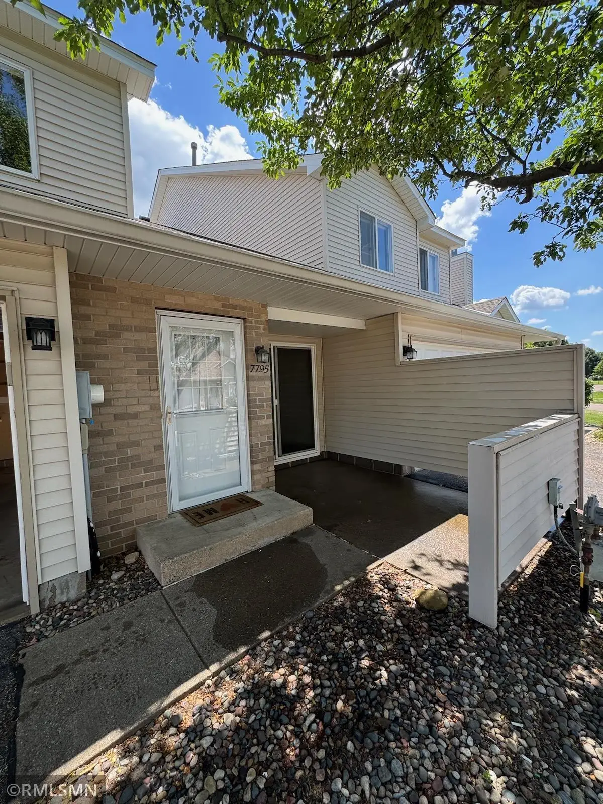 7795 Hemingway Avenue S, Cottage Grove, MN 55016 - Image #1