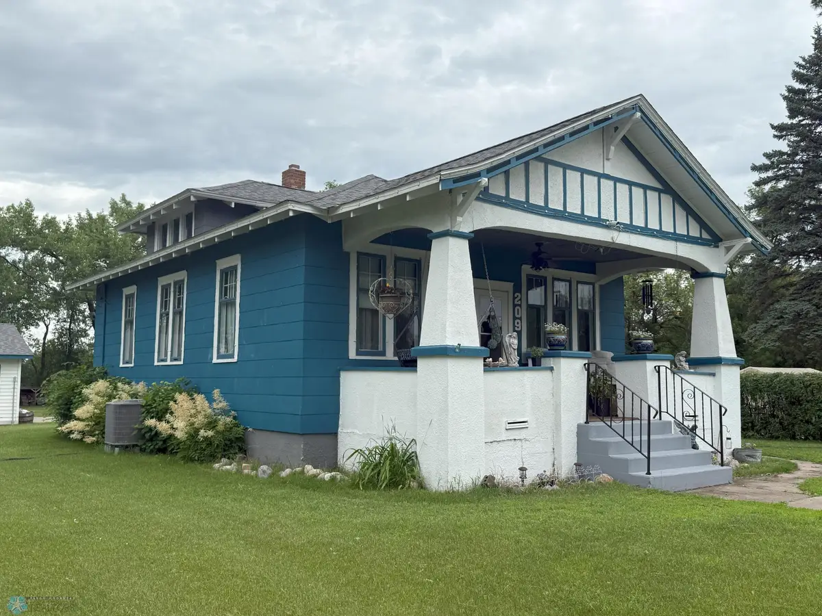 209 Lincoln Avenue Ne, Twin Valley, MN 56584 - Image #1