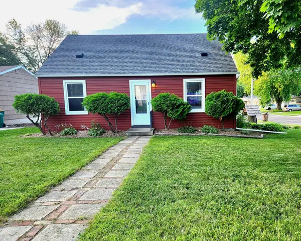 1302 W Clark Street, Albert Lea, MN 56007