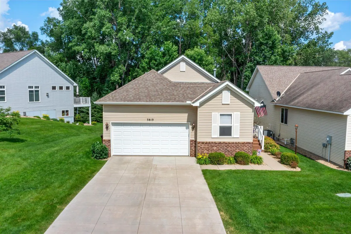 3819 Meadowview Way, Saint Bonifacius, MN 55375 - Image #1